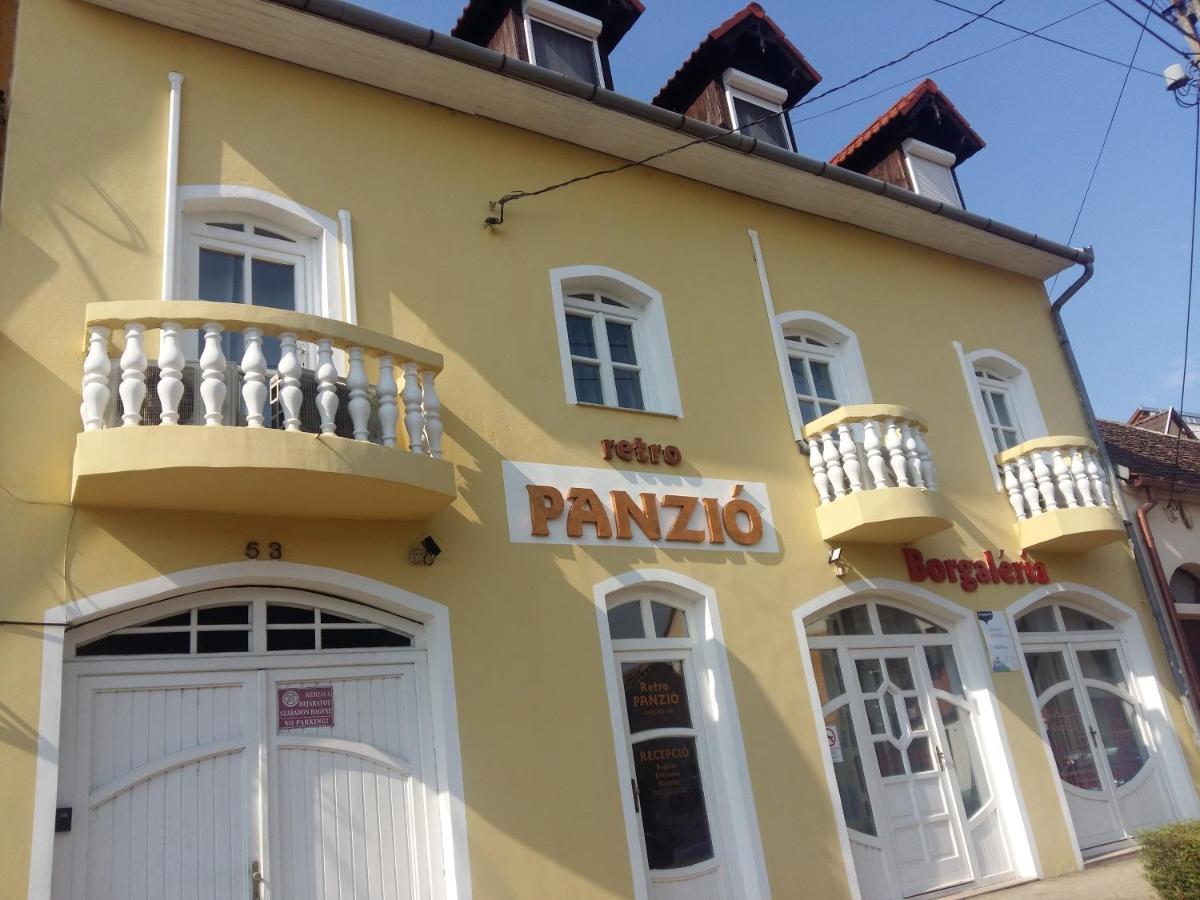 Retro Panzio Bed & Breakfast Pecs Exterior photo